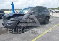 2017 Jeep Grand Cherokee photo