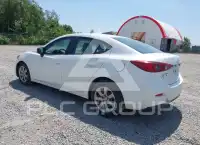 2017 Mazda 3 photo