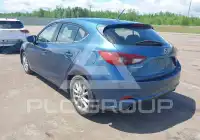 2017 Mazda 3 photo