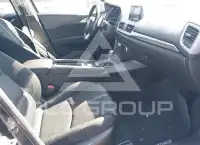 2017 Mazda 3 фото