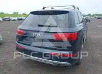 2017 Audi Q7 photo