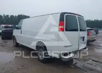 2017 GMC SAVANA photo