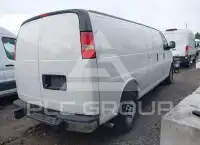 2017 GMC Savana фото