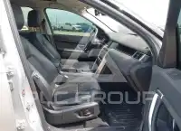 2017 Land Rover Discovery photo
