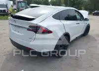 2017 Tesla Model X фото