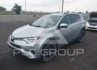 2017 Toyota RAV4 photo