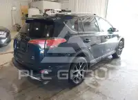 2017 Toyota RAV4 фото