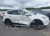 2017 Toyota RAV4 фото