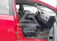 2017 Toyota YARIS фото