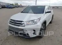 2017 Toyota Highlander photo