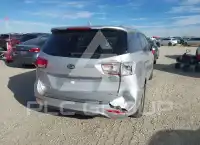 2017 KIA Sedona photo