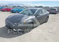 2017 Ford FUSION photo