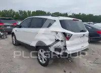 2017 Ford ESCAPE photo