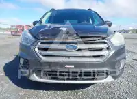 2017 Ford ESCAPE photo
