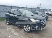 2017 Ford ESCAPE photo
