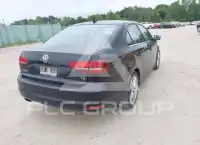 2017 Volkswagen JETTA фото