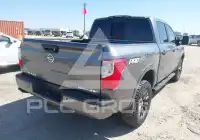 2018 Nissan TITAN фото