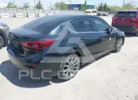 2018 Mazda 3 photo