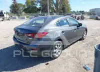 2018 Mazda 3 photo