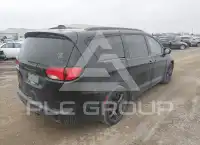 2018 Chrysler PACIFICA photo