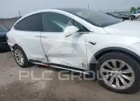 2018 Tesla Model X фото
