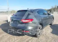 2018 Maserati LEVANTE фото