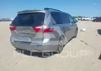 2018 Toyota SIENNA фото