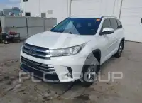 2018 Toyota Highlander фото