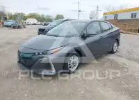 2018 Toyota PRIUS фото