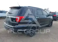 2018 Ford EXPLORER photo