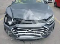 2018 Hyundai Elantra photo