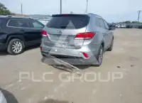 2018 Hyundai Santa Fe photo