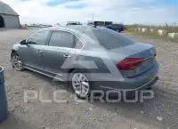 2018 Volkswagen Passat фото