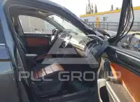 2018 Volkswagen Tiguan photo