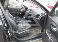 2019 Jeep CHEROKEE photo