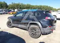 2019 Jeep CHEROKEE photo