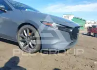 2019 Mazda 3 photo