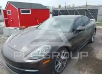 2019 Porsche Panamera photo