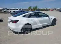 2019 Tesla MODEL 3 фото