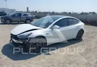 2019 Tesla Model 3 фото