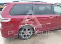 2019 Toyota SIENNA фото