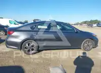 2019 KIA Forte фото