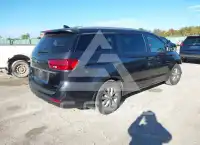 2019 KIA Sedona фото
