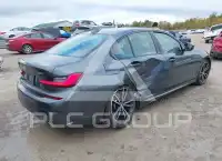 2020 BMW 330 photo