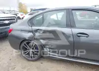 2020 BMW 330 photo