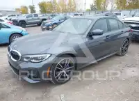 2020 BMW 330 photo