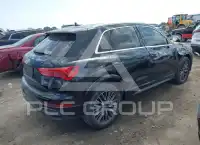 2020 Audi Q3 фото