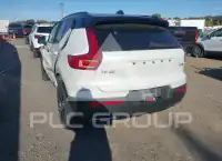 2020 Volvo XC40 фото