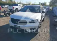 2020 Volvo XC40 фото