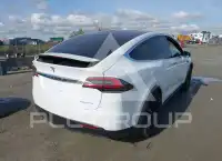 2020 Tesla Model X фото